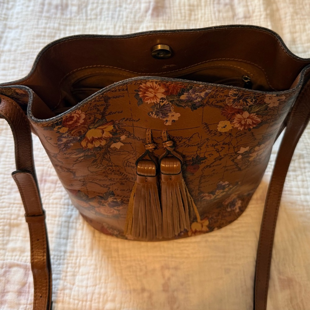 Patricia Nash Floral Signature Map Shoulder Bag - Picture 6 of 14
